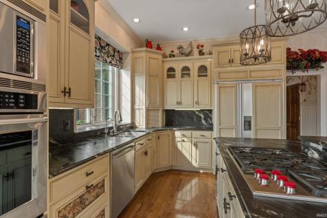 68555 Oak Road Lakeville IN 46536