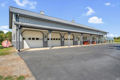 68555 Oak Road Lakeville IN 46536