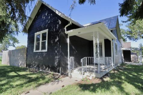 303 N Fulton Street Parker City IN 47368