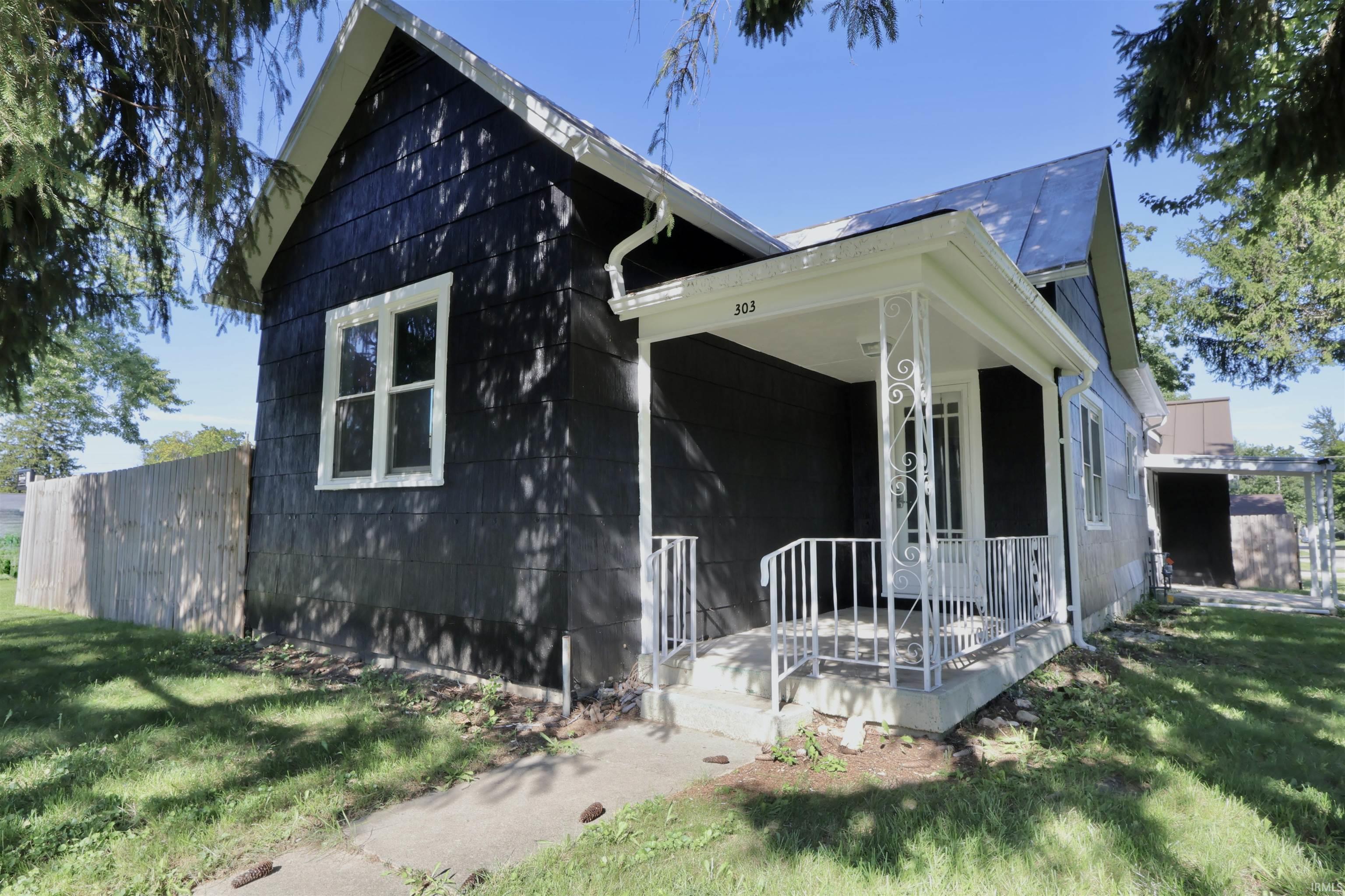 303 N Fulton Street Parker City IN 47368