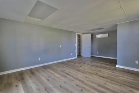 303 N Fulton Street Parker City IN 47368
