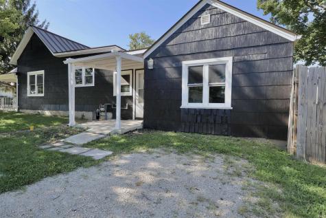 303 N Fulton Street Parker City IN 47368