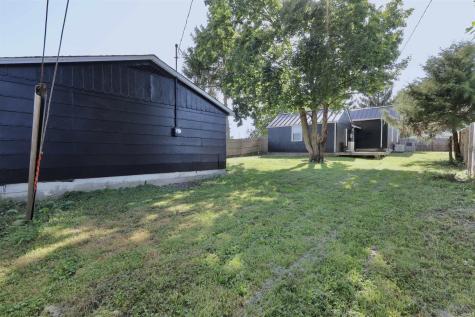 303 N Fulton Street Parker City IN 47368