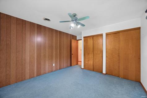 693 Forest Drive Bloomfield IN 47424