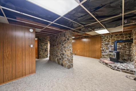 693 Forest Drive Bloomfield IN 47424