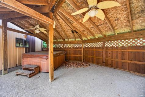 693 Forest Drive Bloomfield IN 47424
