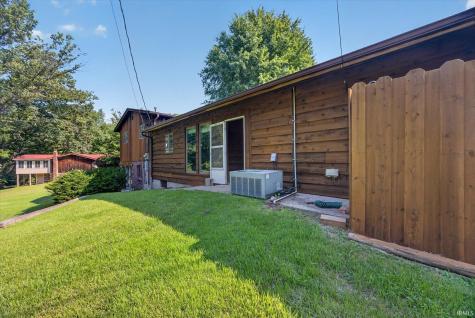 693 Forest Drive Bloomfield IN 47424