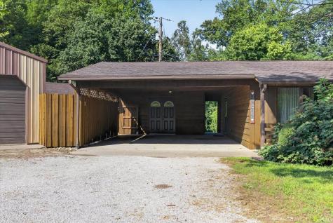 693 Forest Drive Bloomfield IN 47424