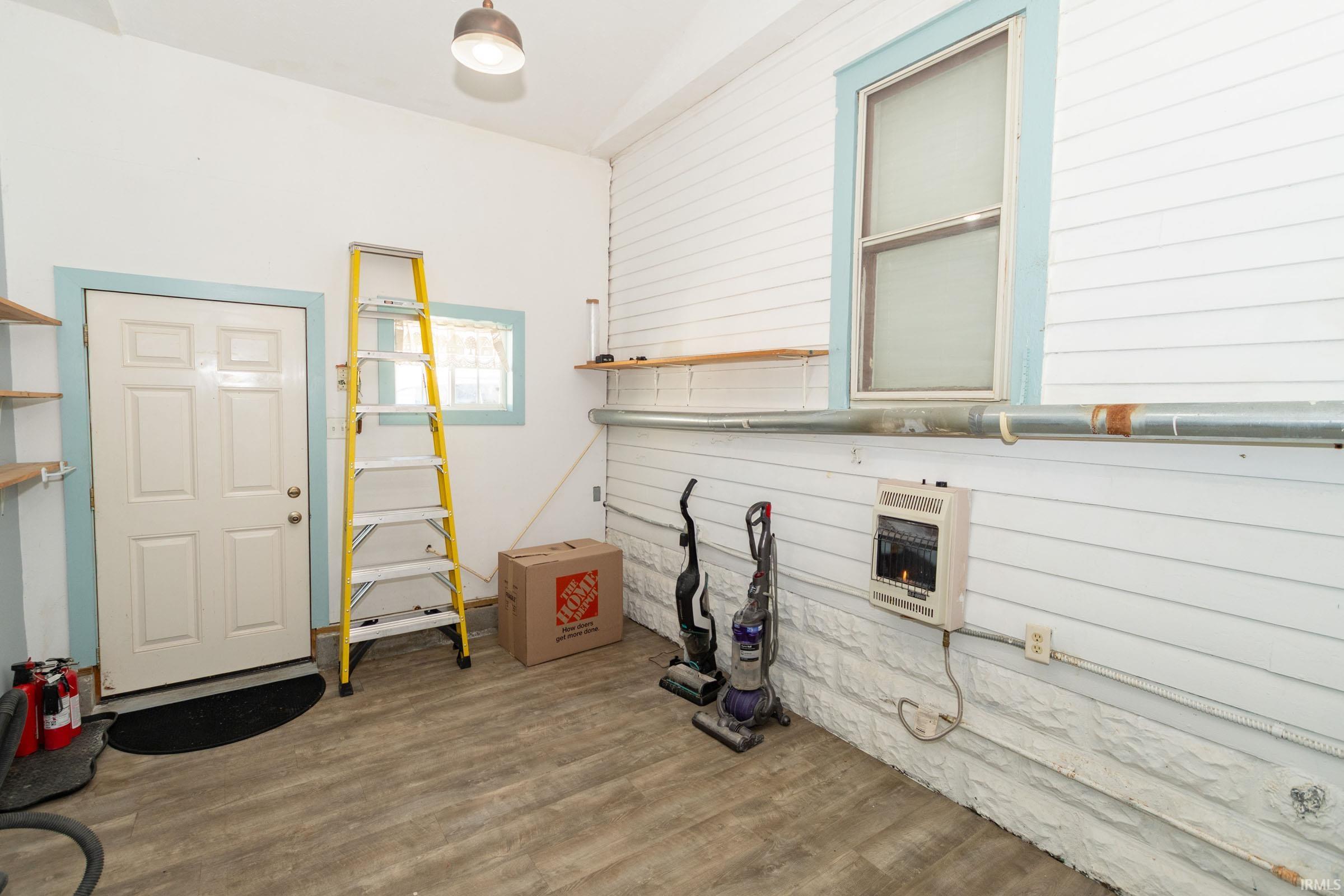 909 E Oakside Street South Bend IN 46614