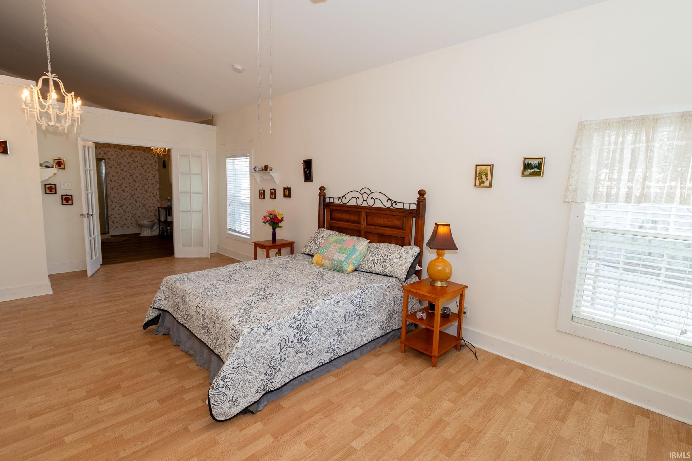 909 E Oakside Street South Bend IN 46614