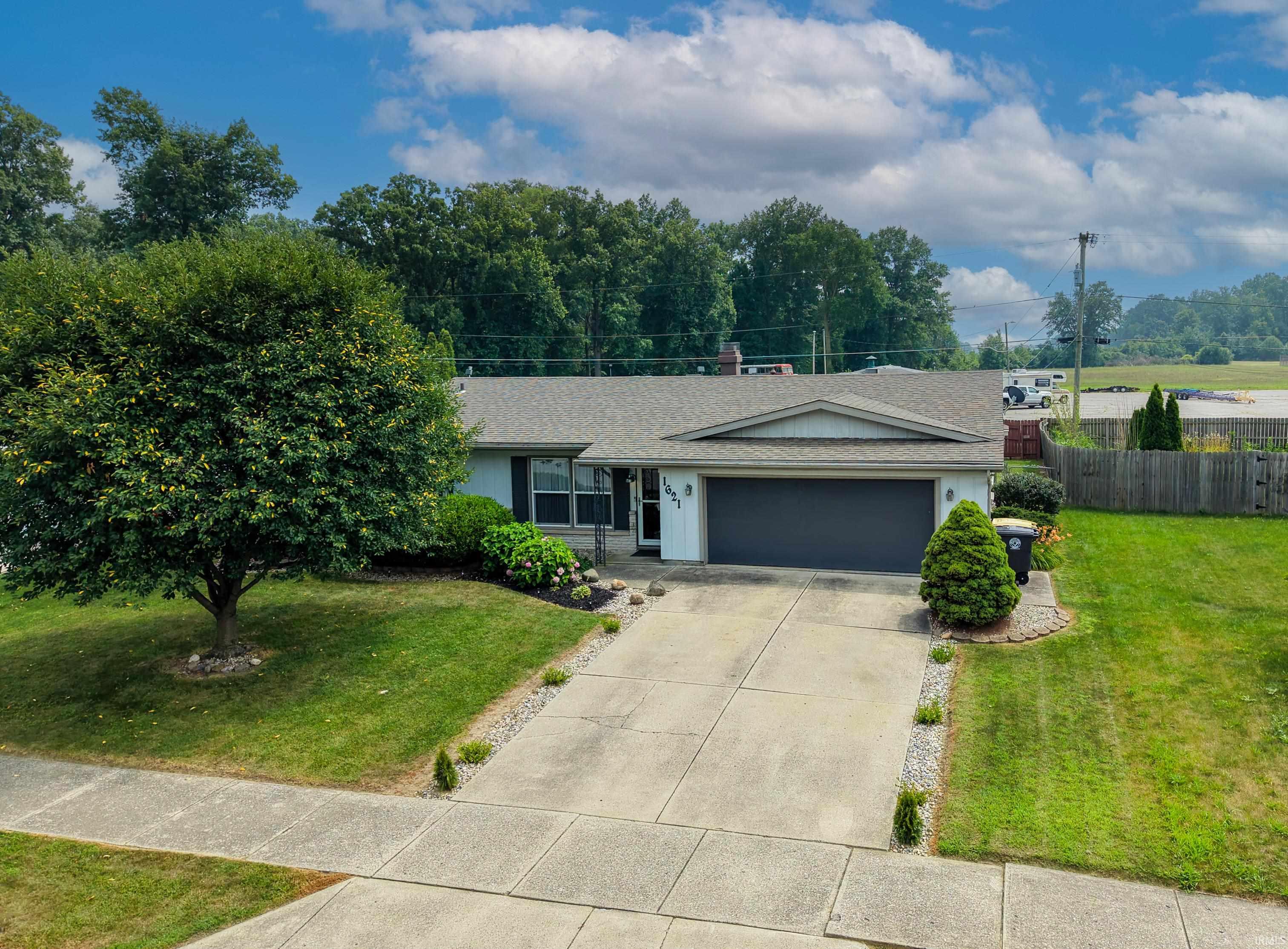 1621 Saint Louis Avenue Fort Wayne IN 46819