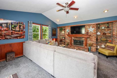 1621 Saint Louis Avenue Fort Wayne IN 46819