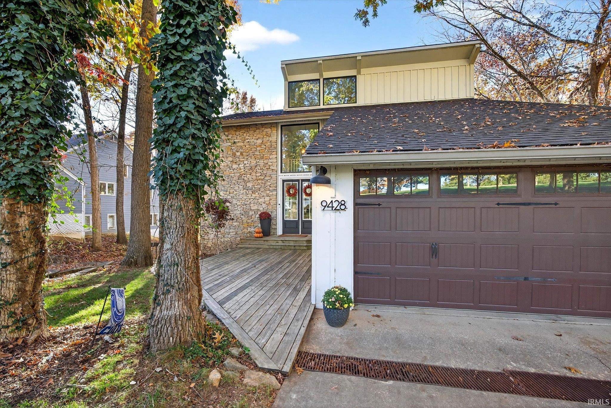 9428 S Harbour Pointe Drive Bloomington IN 47401