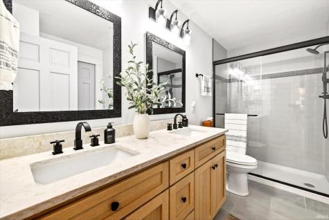 9428 S Harbour Pointe Drive Bloomington IN 47401