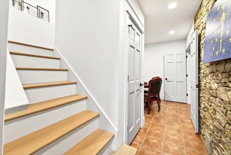 9428 S Harbour Pointe Drive Bloomington IN 47401