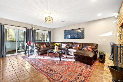 9428 S Harbour Pointe Drive Bloomington IN 47401