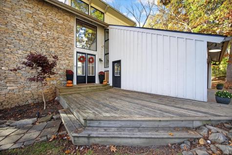 9428 S Harbour Pointe Drive Bloomington IN 47401