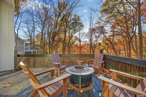 9428 S Harbour Pointe Drive Bloomington IN 47401