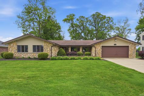 2215 W Woodmont Drive Muncie IN 47304
