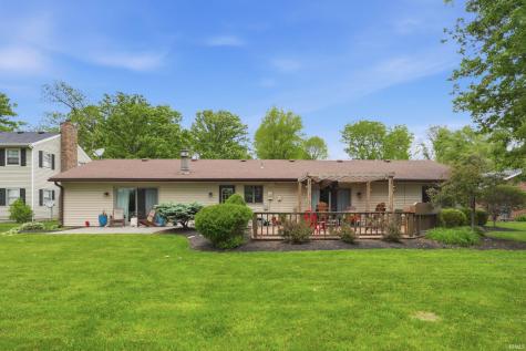 2215 W Woodmont Drive Muncie IN 47304