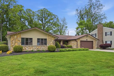 2215 W Woodmont Drive Muncie IN 47304