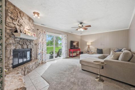 2215 W Woodmont Drive Muncie IN 47304