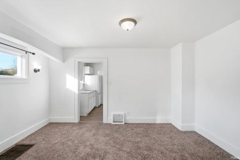 4438 Weisser Park Avenue Fort Wayne IN 46806