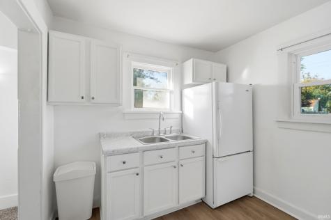 4438 Weisser Park Avenue Fort Wayne IN 46806
