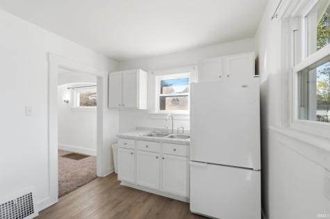 4438 Weisser Park Avenue Fort Wayne IN 46806