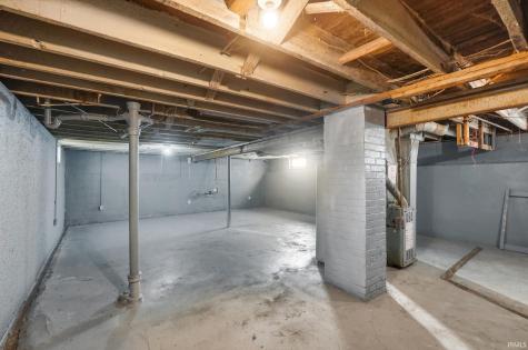 4438 Weisser Park Avenue Fort Wayne IN 46806