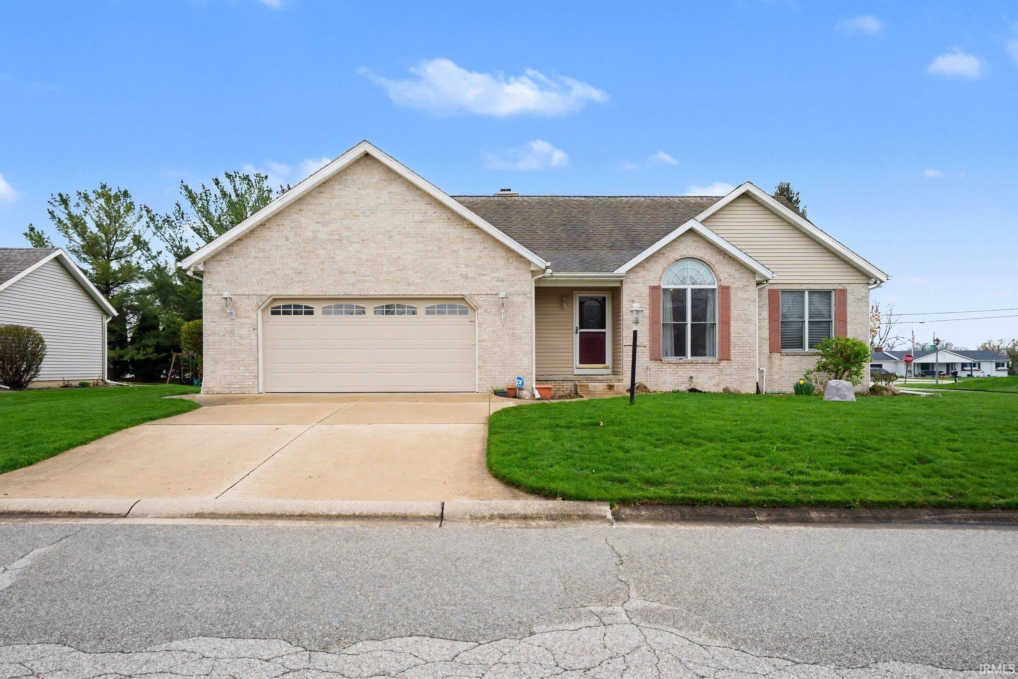 61571 Haverford Court South Bend IN 46614