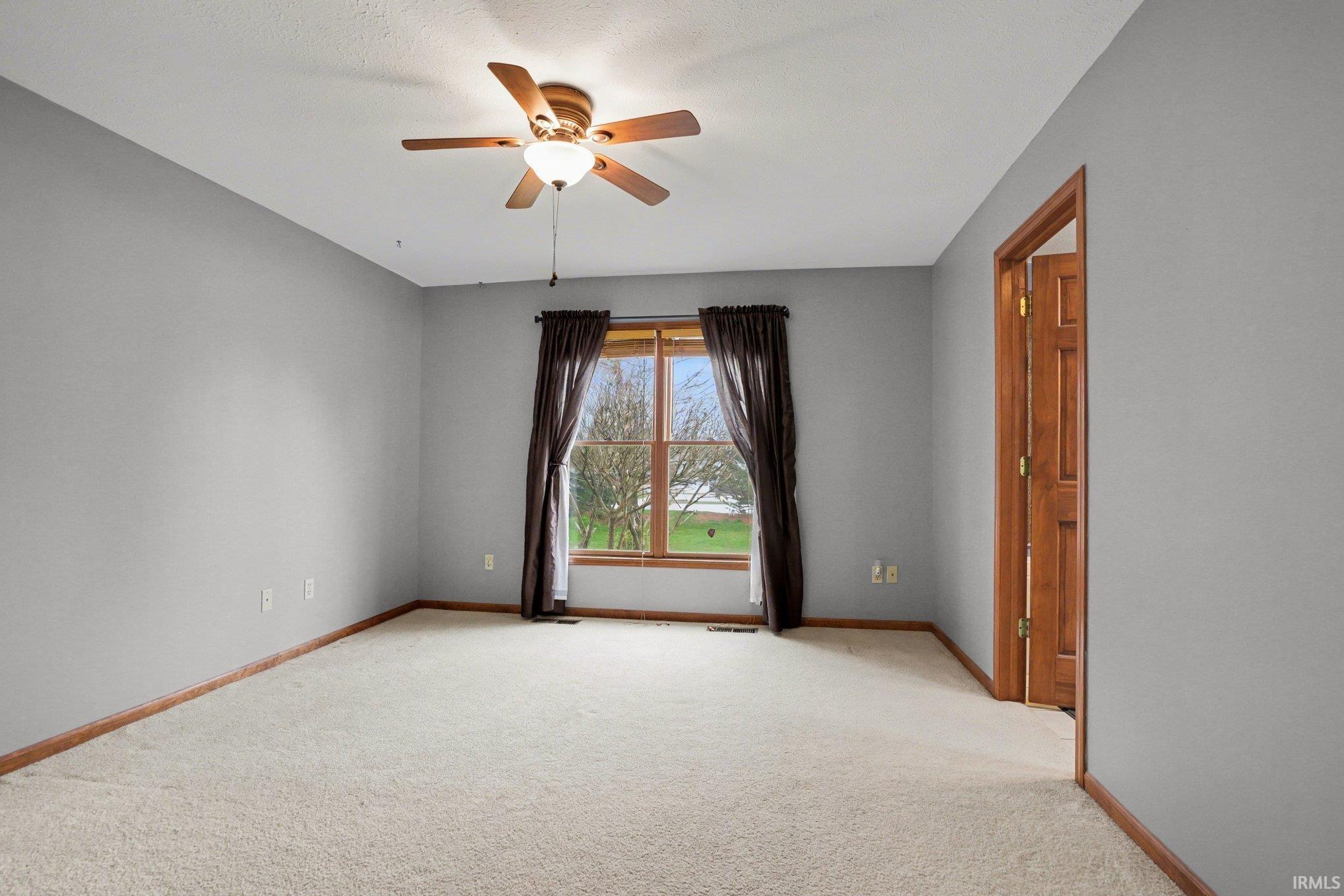 61571 Haverford Court South Bend IN 46614