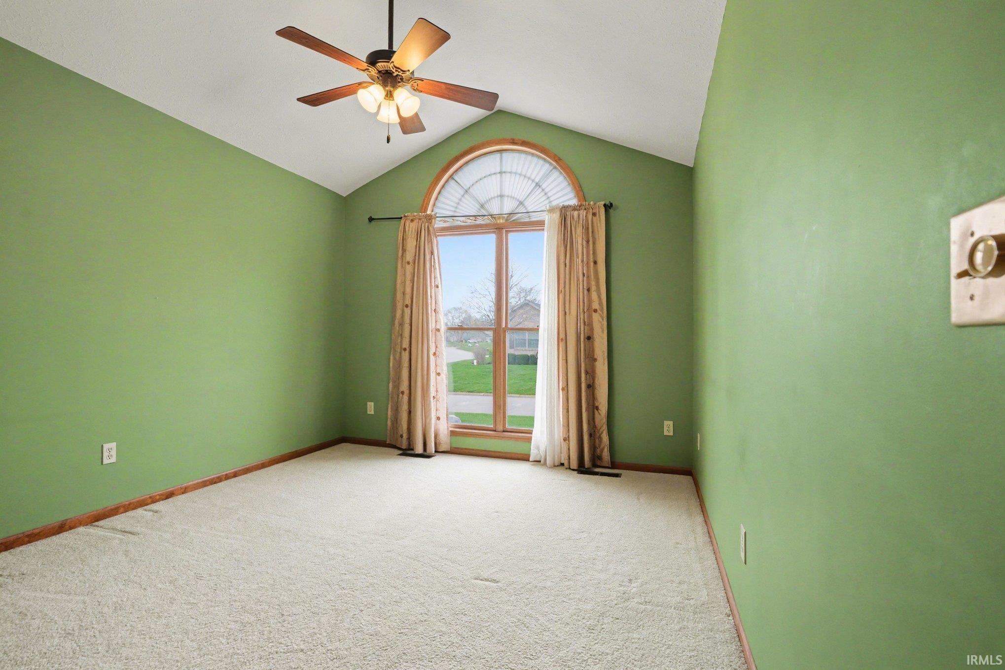 61571 Haverford Court South Bend IN 46614