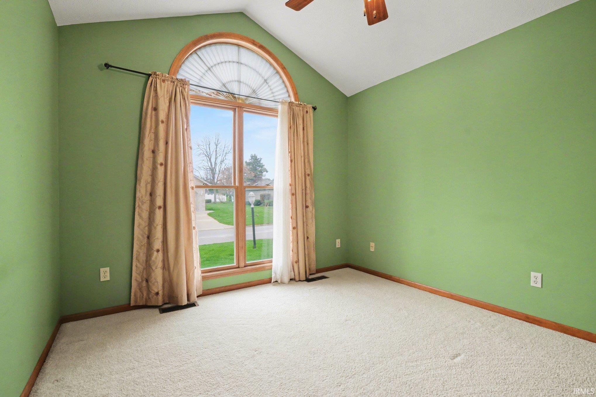 61571 Haverford Court South Bend IN 46614