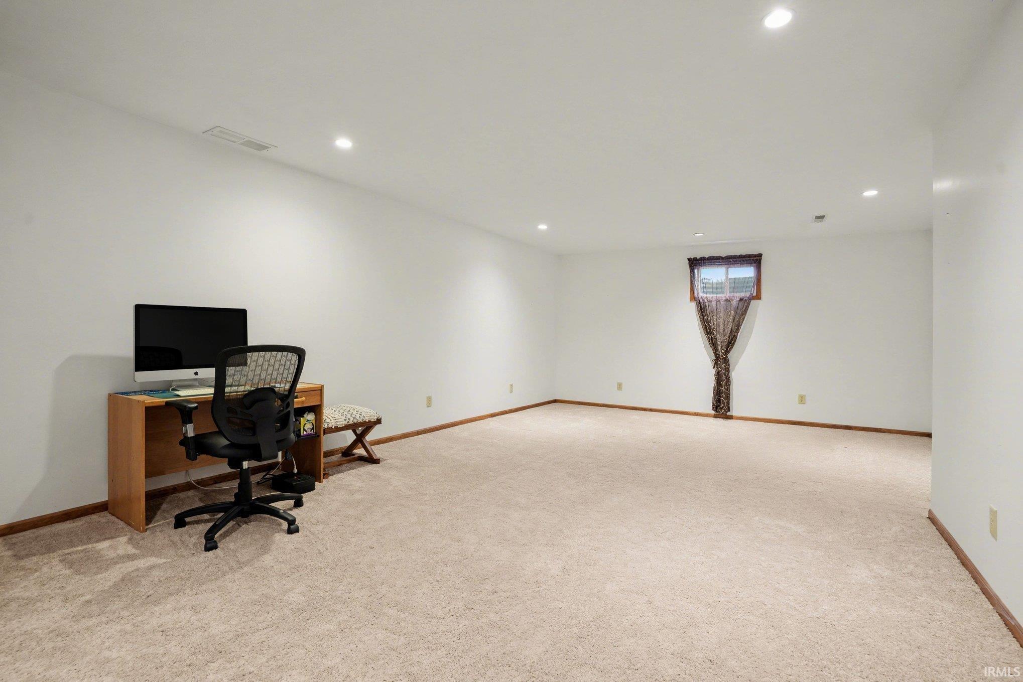 61571 Haverford Court South Bend IN 46614