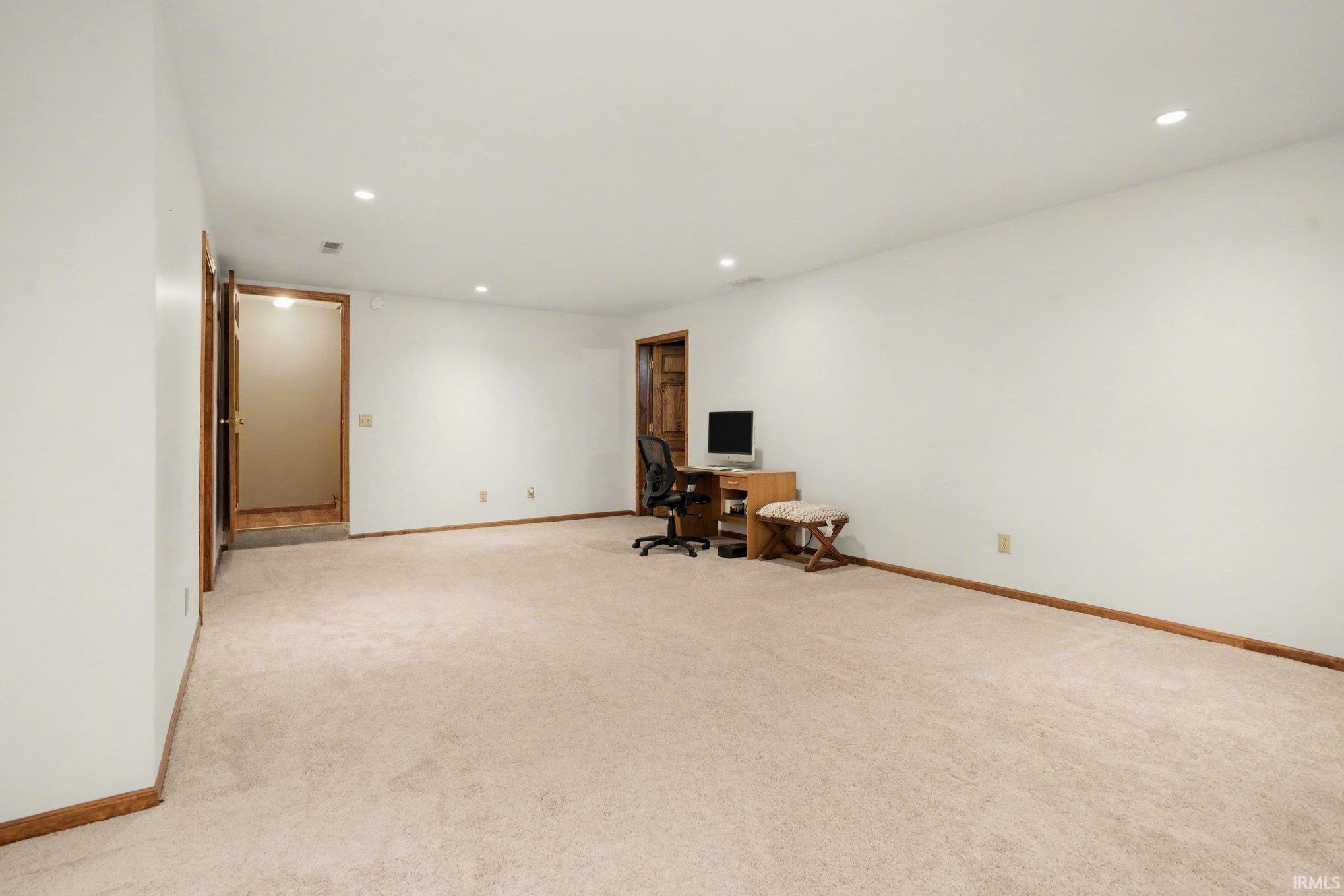61571 Haverford Court South Bend IN 46614
