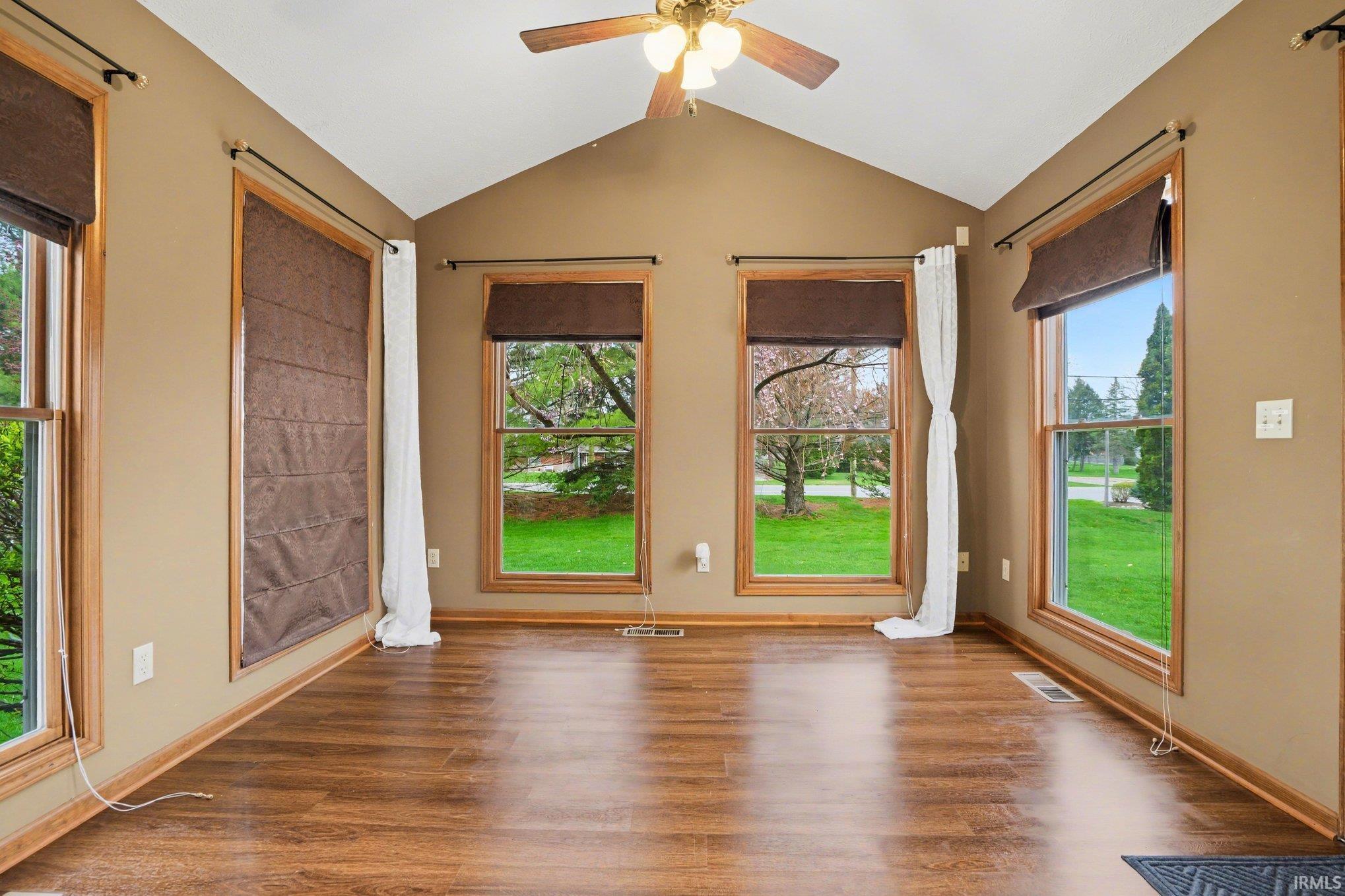 61571 Haverford Court South Bend IN 46614