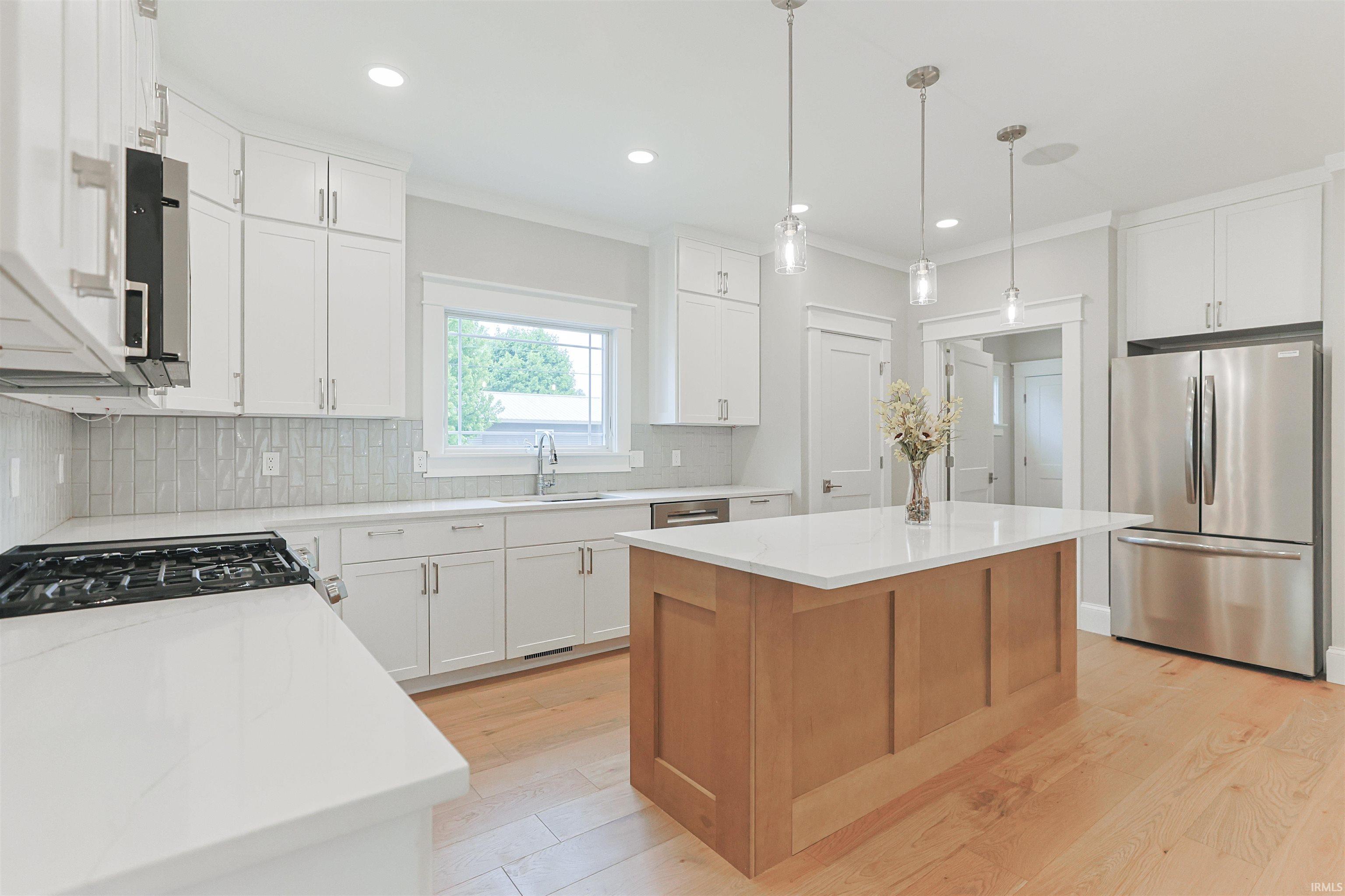 637 E Lincolnway Mishawaka IN 46544