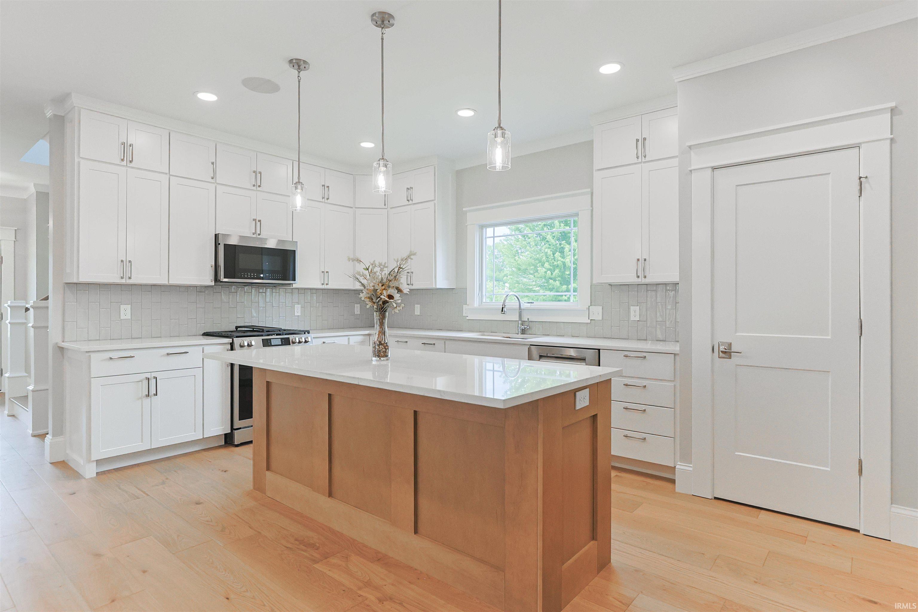 637 E Lincolnway Mishawaka IN 46544
