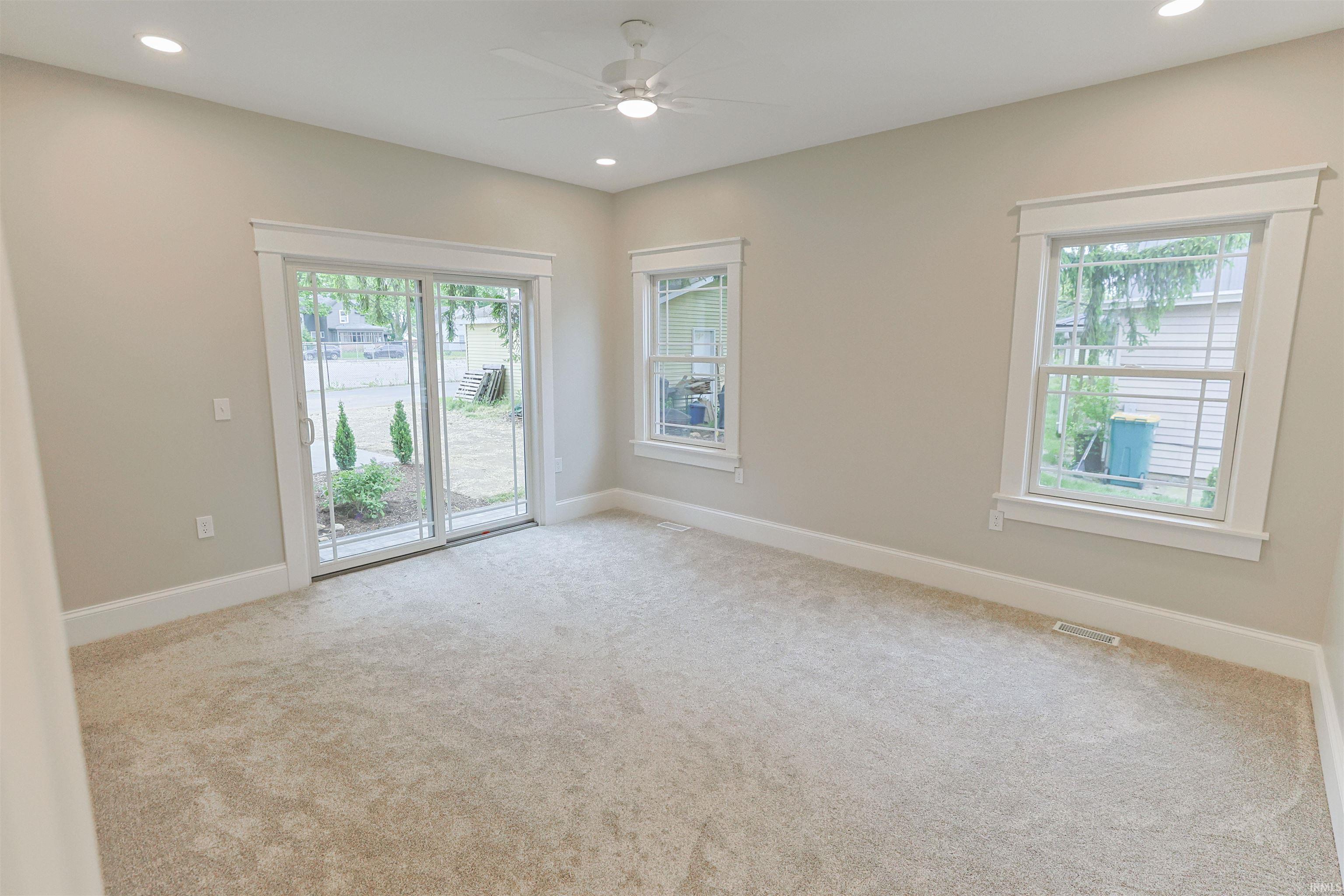637 E Lincolnway Mishawaka IN 46544