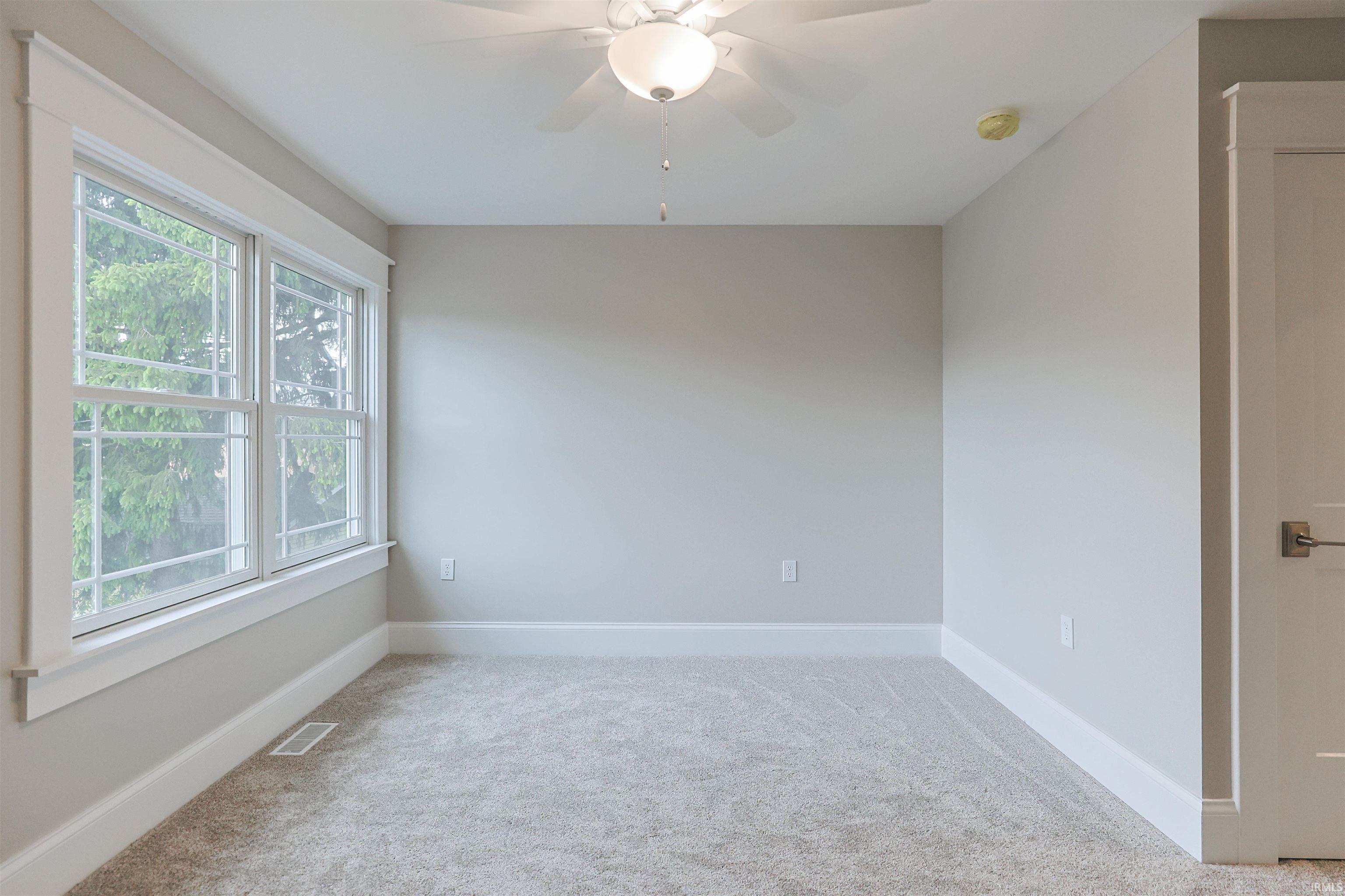 637 E Lincolnway Mishawaka IN 46544