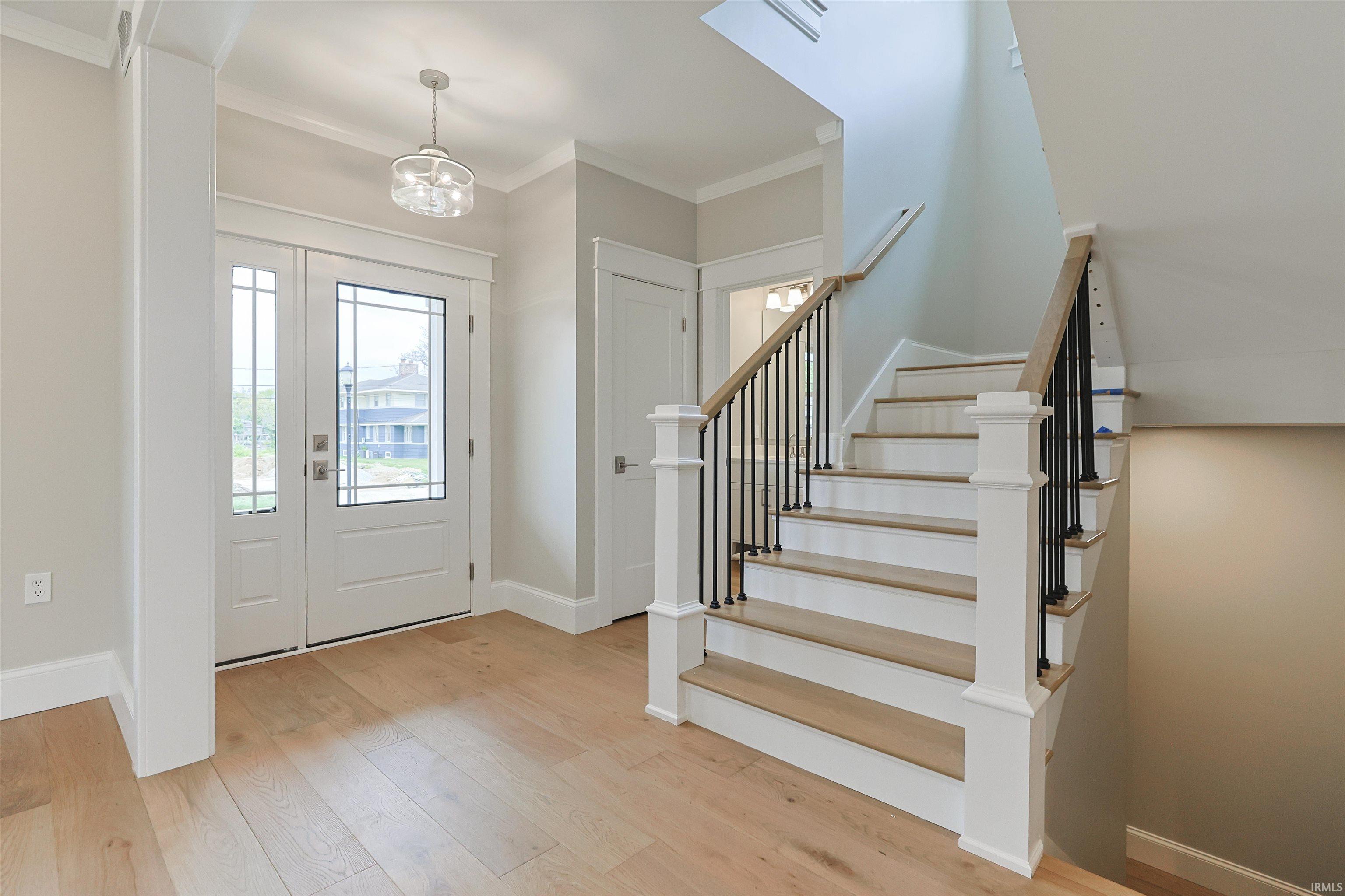 637 E Lincolnway Mishawaka IN 46544