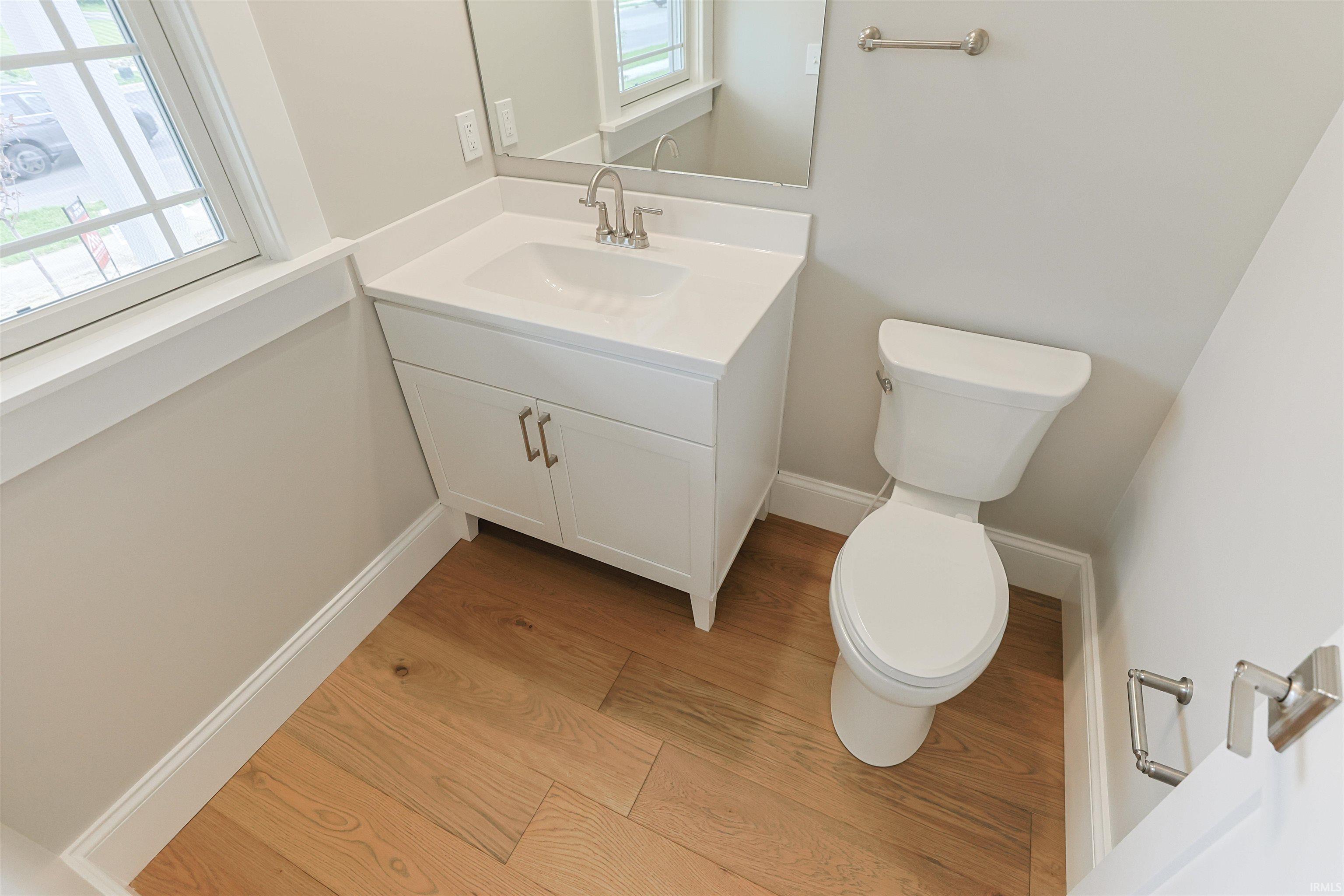 637 E Lincolnway Mishawaka IN 46544