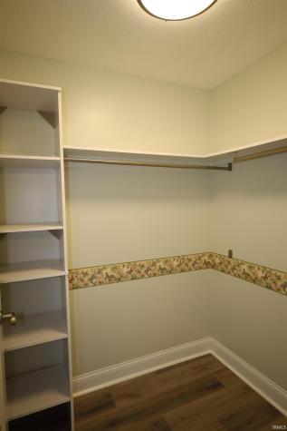4006 Woodhill Drive Fort Wayne IN 46804