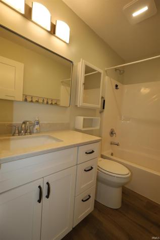 4006 Woodhill Drive Fort Wayne IN 46804