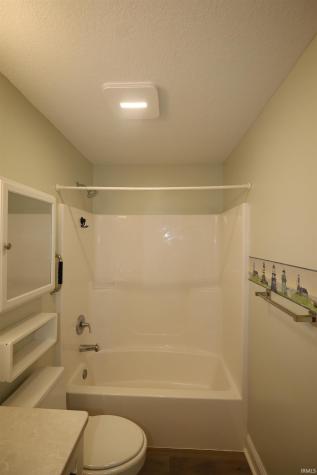 4006 Woodhill Drive Fort Wayne IN 46804