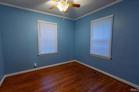 1129 E Chandler Avenue Evansville IN 47714