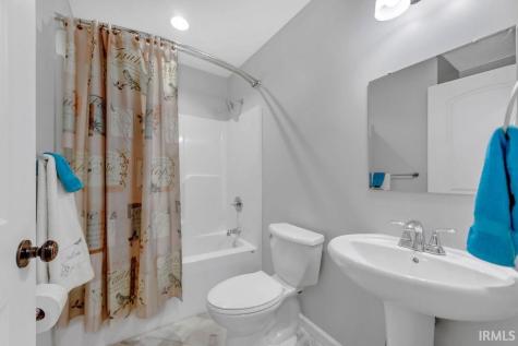 7227 W Mustang Drive Ellettsville IN 47429