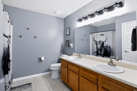 4846 Oakleigh Parkway Greenwood IN 46143