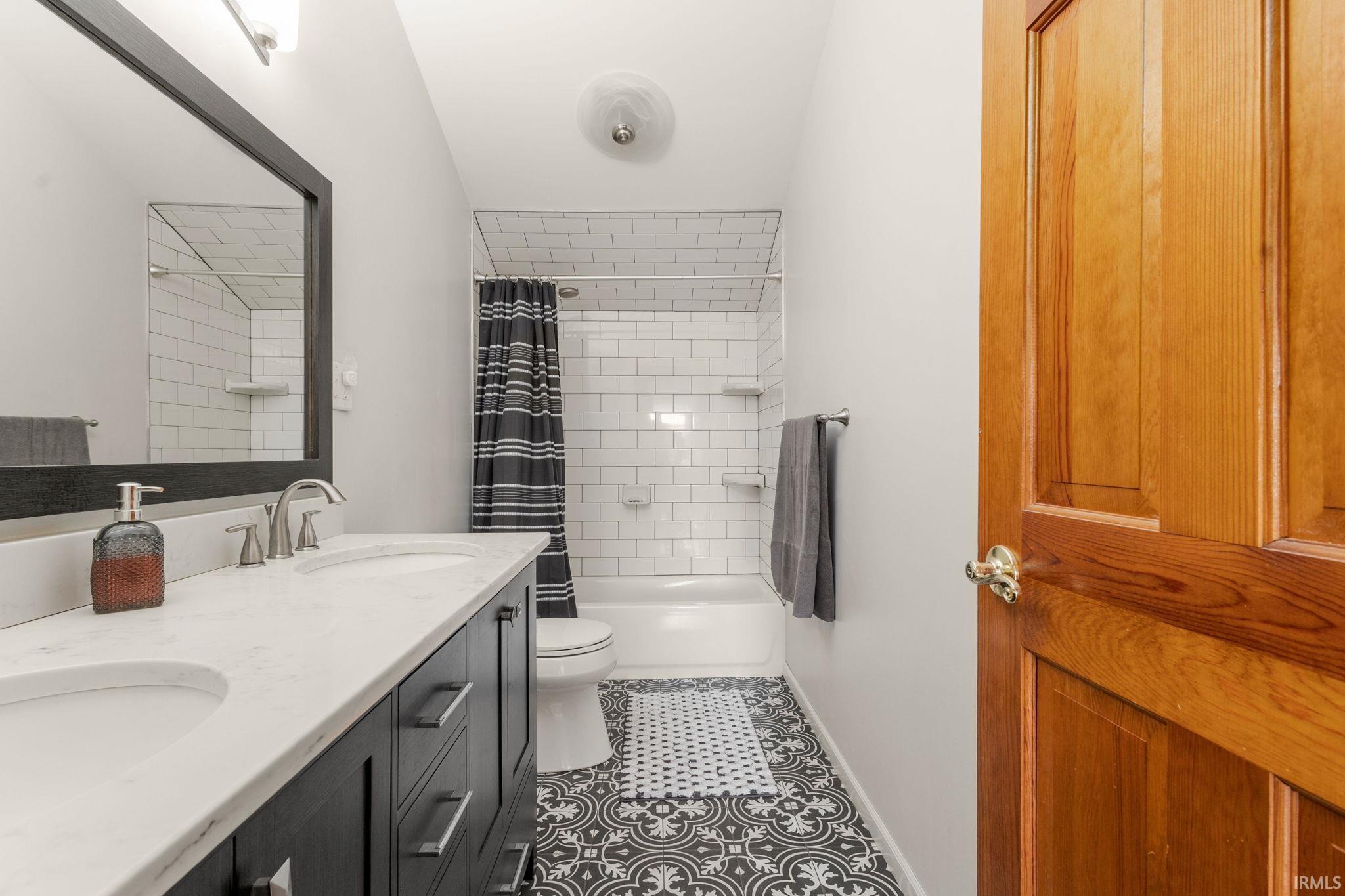 51081 Twilight Drive Elkhart IN 46514